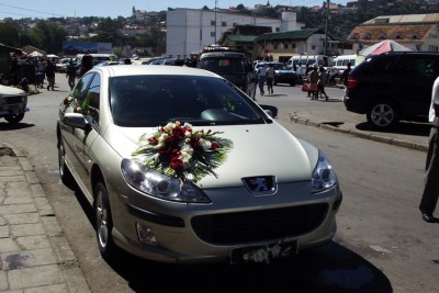 DREAM S CAR : location tete de cortegePEUGEOT 407 - tananarive, madagascar