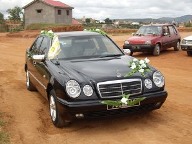 DREAM S CAR location tete de cortegeMERCEDES E320 Miniature 1