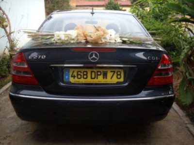 DREAM S CAR :location tete de cortegeMERCEDES E270 Miniature 2