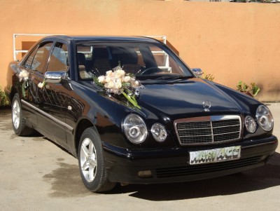 DREAM S CAR location tete de cortegeMERCEDES E320 Miniature 2
