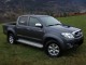 Je vends mon  Toyota Hilux 2,5 l année 2010 image 0